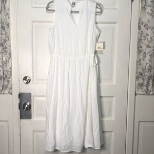 𝅺anne Klein Women’s Crinkle Fabric White Dress Size 10